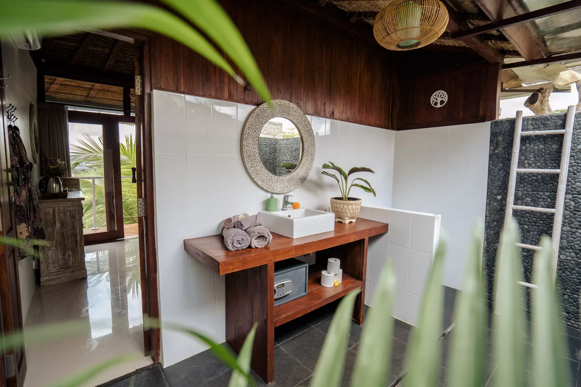  Tantra Room - Basundari Resort Ubud - Firefly Wellness Retreats - An 8-Night Luxurious Self Care, Blissful Yoga Retreat, Bali. | 18th February to 26th february 2024 | Rediscovering Your Light - Telephone Bookings: +447800 974 996 or +357 99 289134  | Email:hello@fireflywellnessretreats.com 